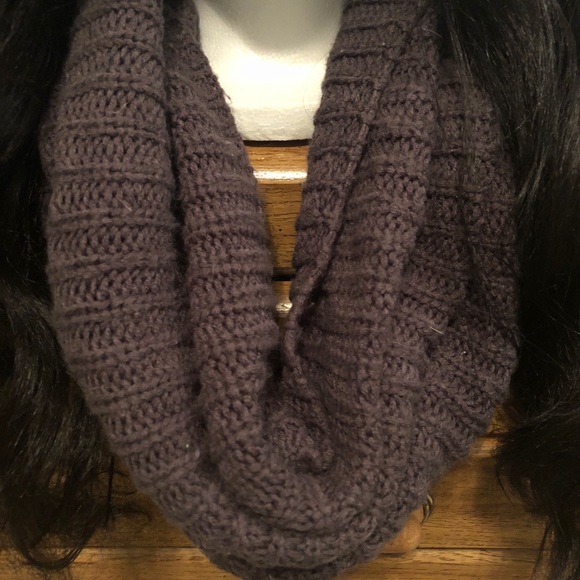 Black/Brown Infinity Scarf - Picture 2 of 3